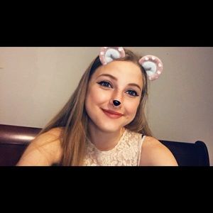 Meet your Posher, Erica